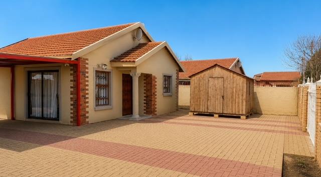 2 Bedroom Property for Sale in Mandela View Free State